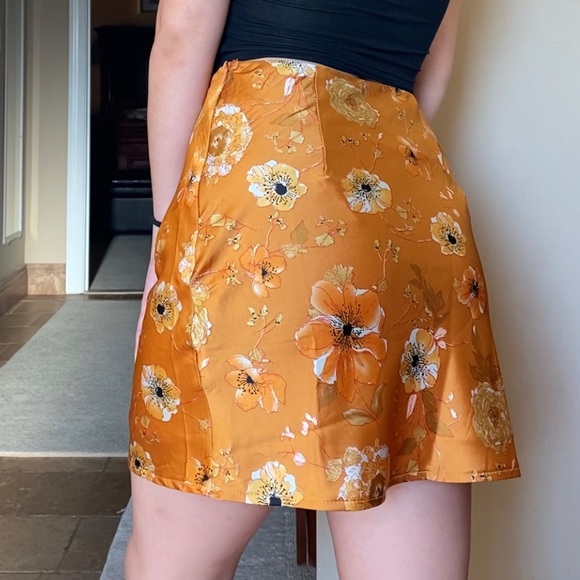 Silky Floral Skirt - Picture 2 of 3